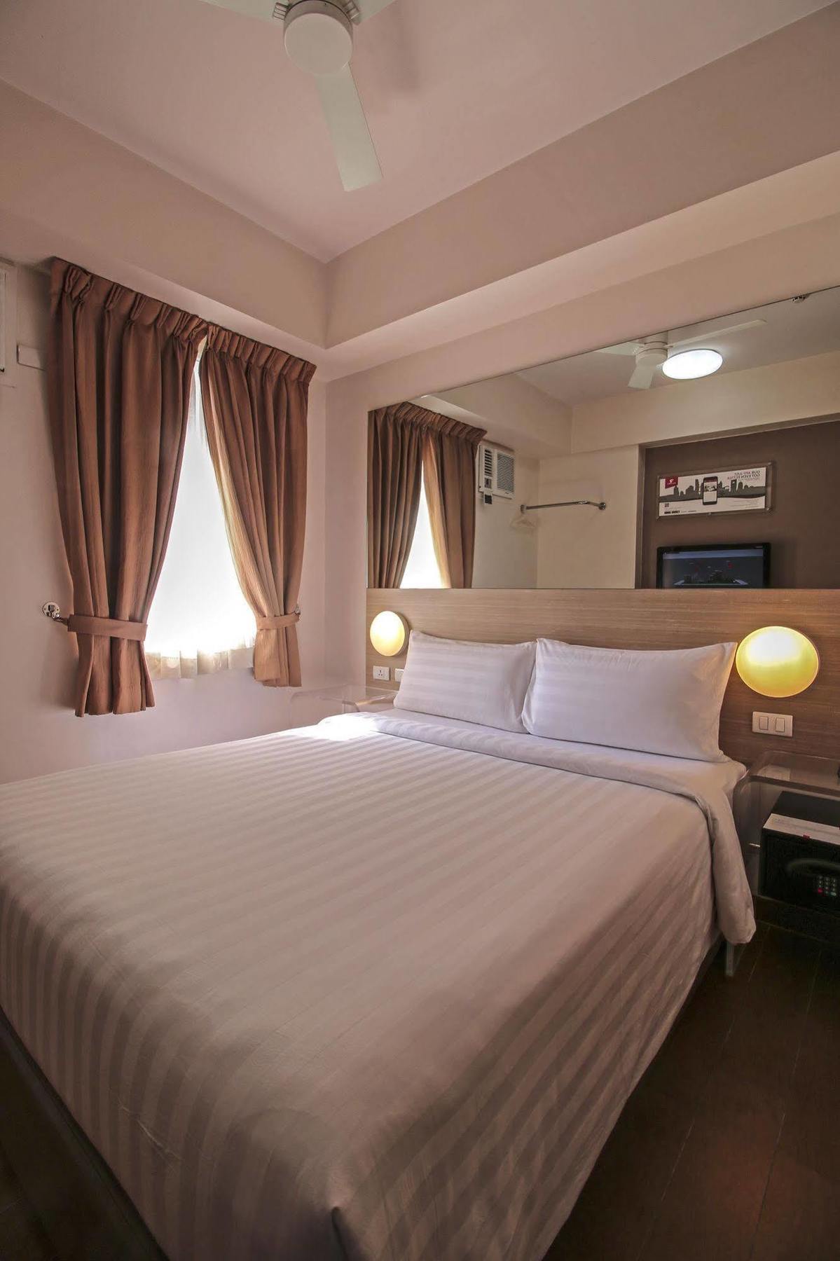 Red Planet Manila Malate Mabini Hotel Eksteriør billede